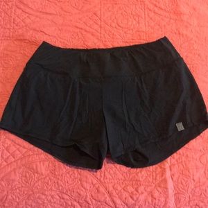 Oiselle Summer Rogas Size 4, Black
